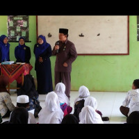 Ka. Kemenag Benteng Tanamkan Sifat Jujur pada Siswa Madrasah