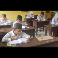 Hadapi US, Siswa MIN Pondok Kubang Giat Ikuti Belajar Tambahan