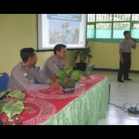 Kapolres Kab. Bengkulu Utara  mengadakan Pembinaan dan Penyuluhan Narkoba serta Kenakalan Remaja di MAN Arga Makmur