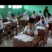 59 Siswa/i MTsN PUT Kabupaten RL Ikuti UN