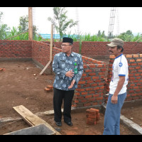 Kepala Kemenag RL: Pantau Pembangunan Ruang Belajar di MTs.N Baru Manis