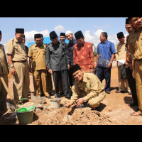 Peletakan Batu Pertama Pembangunan Mushalla Irfa’ul Khair Al Mabrur Kemenag Benteng 