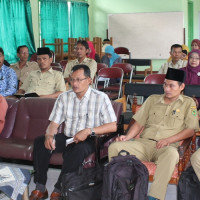 Kasi Pendidikan Madrasah Kemenag BS Rapat Evaluasi Madrasah