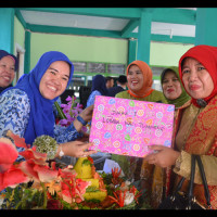 Subbag Informasi dan Humas Juara I Lomba Memasak Nasi Tumpeng