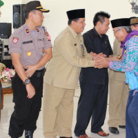 Bupati Lepas 102 CJH Bengkulu Selatan