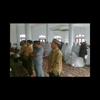 OSIS Dan Guru MTsN 01 Kepahiang Ikut Penyelenggaraan Sholat Jenazah