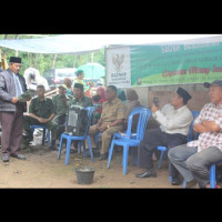 Ka.Subbag TU Kemenag BU Buka Acara Bedah Rumah