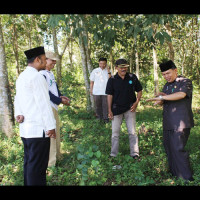 Lokasi KUA Percontohan Belum Rampung, Kemenag Benteng Bersama Camat Pondok Kubang Kembali Cek Lahan