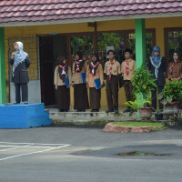 Monitoring Pelaksanaan UN Hari Kedua Kemenag Kota Bengkulu 