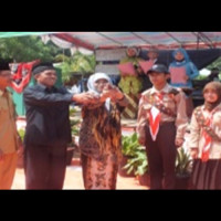 Ka.Kemenag Seluma Beri Arahan Pelepasan Siswa/i MTSN Tais