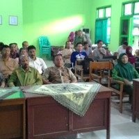 Lengkapi Syarat BOS, Bendahara dan Ka. Madrasah Lembur