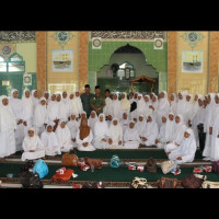 Manasik Haji Kecamatan Arga Makmur Dipusatkan di Masjid 