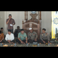 Kepala Kemenag Bersama Bupati Seluma Lepas CJH 2015