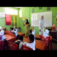 MIS GUPPI No.13 Tasik Malaya Adakan Penyuluhan Bersama Puskesmas Kampung Delima