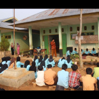 Siswa MTS Quryatul Jihad Benteng Biasakan Komunikasi Dengan Bahasa Inggris 