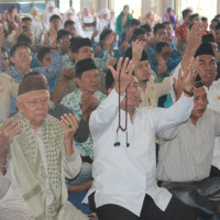 Kakan Kemenag Kota Bengkulu ikuti Shalat Istisqo Di Masjid Agung At Taqwa