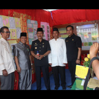 Kemenag Benteng Bersama Bupati dan Ketua DPRD Kunjungi Arena Bazar