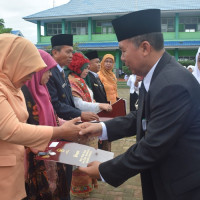 41 ASN di Lingkungan Kankemenag Kota Bengkulu Mendapat Satyalancana Karya Satya