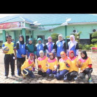 Ketua DW Kemenag Benteng Ikut Turnamen Volly Ball