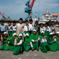 Siswa MI Plus Ja Alhaq Kota Bengkulu Studi Wisata Ke Dermaga