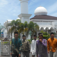 Anggota PAH Pino Raya BS Shalat Berjamaah di Masjid Raya