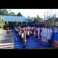 MIN 01 Muara Aman Wajibkan Sholat Dhuha Berjamaah 