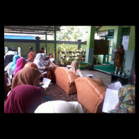 Lomba Puisi, Meriahkan Hari Kartini MIN 01 Dusun Curup RL