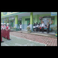 Ka.MIN 01 Dusun Curup Beri Arahan Kepada Peserta Ujian Madrasah Tahun 2016