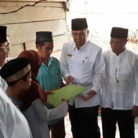 Kemenag Santuni Keluarga Almarhumah Yuyun