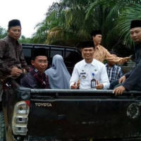 Kepala KUA Bersama Camat Pino Raya Hadiri Maulid Nabi di Trans Karang Cayo