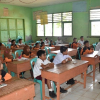 Kasi Pendis Kemenag Benteng Sidak Madrasah