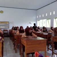 Siswa MAN Seluma Terima Pelatihan Jurnalistk Radar Seluma 