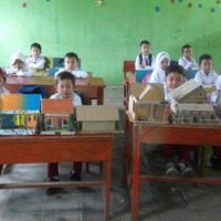 Siswa Baru MIS GUPPI No.13 Tasik Malaya Terus Berkreasi