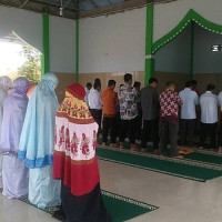 Mushallah Kemenag Benteng Ramai di Kunjungi Masyarakat