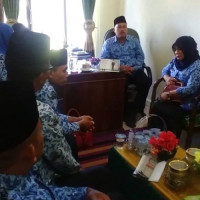 Kasi Pendis Kemenag Benteng Adakan Rapat Internal