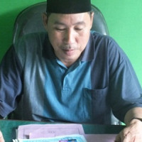 Kepala KUA Lubuk Sandi Seluma Tinjau Berkas Catin 