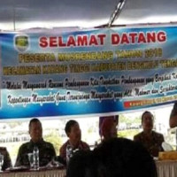 Ka.KUA Karang Tinggi Pimpin Do’a Musrembang