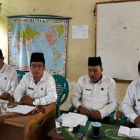 Kasi Pendis Kemenag Benteng Hadiri dan Bina Forum MKKM Kepala Madrasah