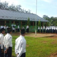 Pembina Upacara, Kasi Pendis Kemenag Benteng Tekankan Disiplin