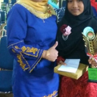 Putri Bungsu Ka.KUA Kampung Melayu Raih Juara 1