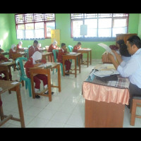 Kondusif Hari Pertama Ujian Sekolah di MIN 03 Kepahiang