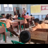 Ka. MIN 02 Kepahiang Beri Arahan Pramuka  Pada Siswa - Siswi