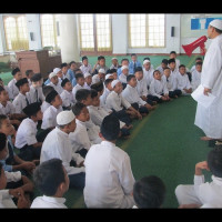 Santri Mts. Baitul Makmur Curup Ikuti Istighosah