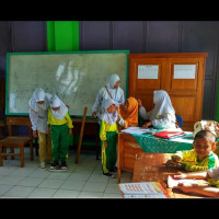 Pemeriksaan Kesehatan Berkala Siswa MIN 04 Kepahiang