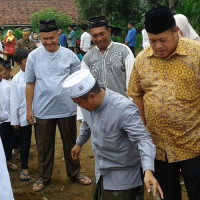 Ka. KUA Lupi Hadiri Kegiatan Penghijauan dan Penyantunan Anak Yatim