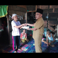 Rumah Wali Murid Tertabrak Mobil, MIN 1 BU Berikan Bantuan