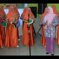 DWP Kemenag Kota bengkulu Serius Latihan Rebana