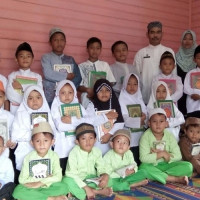 PAI Kecamatan Air Dikit Berikan Pembinaan Siswa/i TPA Assyafa