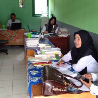 MTsN 1 BU Adakan Rapat dan Pembinaan Rutin