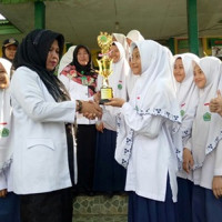 Tim Tari MTsN 1 Kota Bengkulu Jawara Lomba Tari Kreasi Daerah